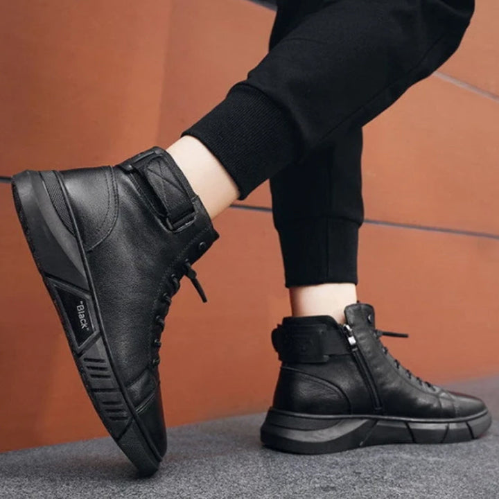 Lucian™ |  Schwarze warme Stiefel